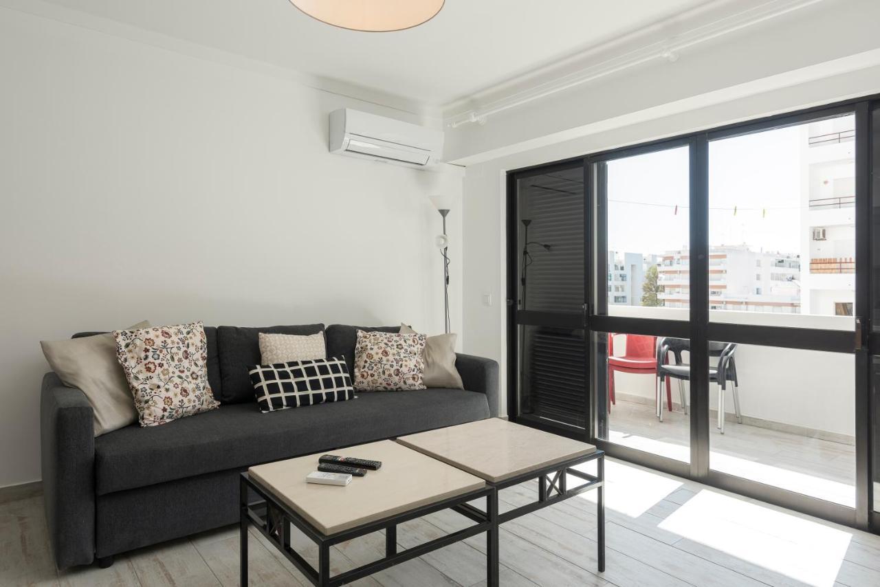 Chantal Apartment - Near The Beach - Quarteira Exterior photo